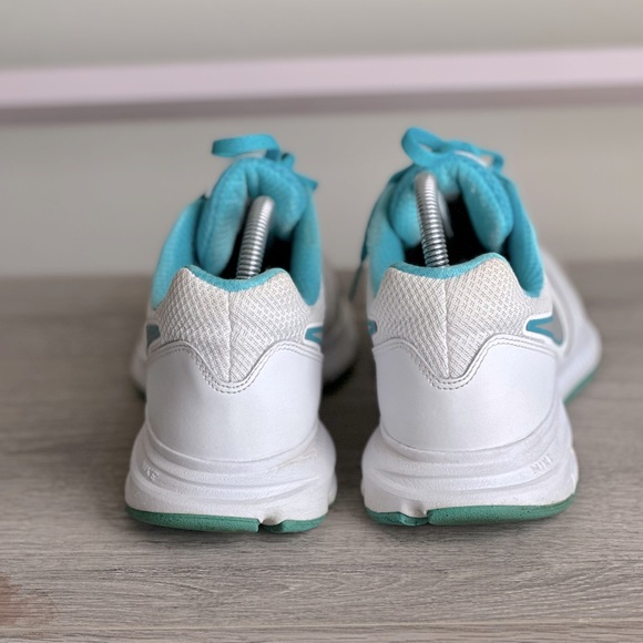 Nike Athletic Shoe Womens Size 9.5 - Picture 4 of 6